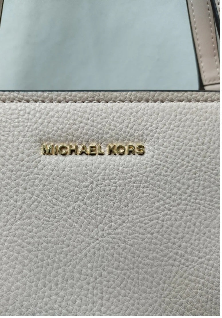 Authentic Michael Kors Holly Handbag