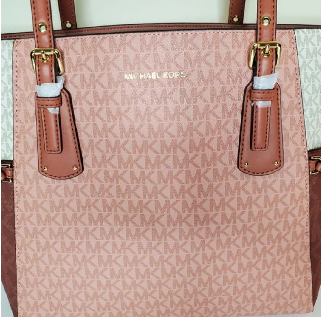 Authentic Michael Kors Voyager Handbag