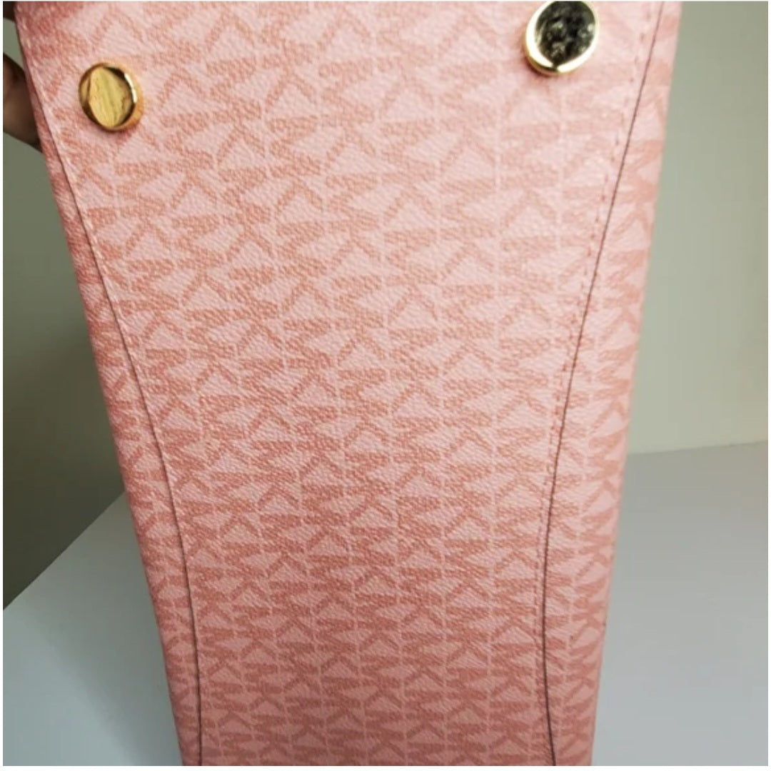 Authentic Michael Kors Voyager Handbag